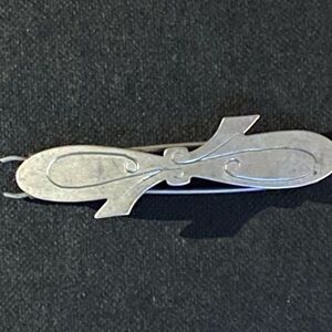 Vintage Metal Bow Shaped Barrette w/Dainty Carved Design.